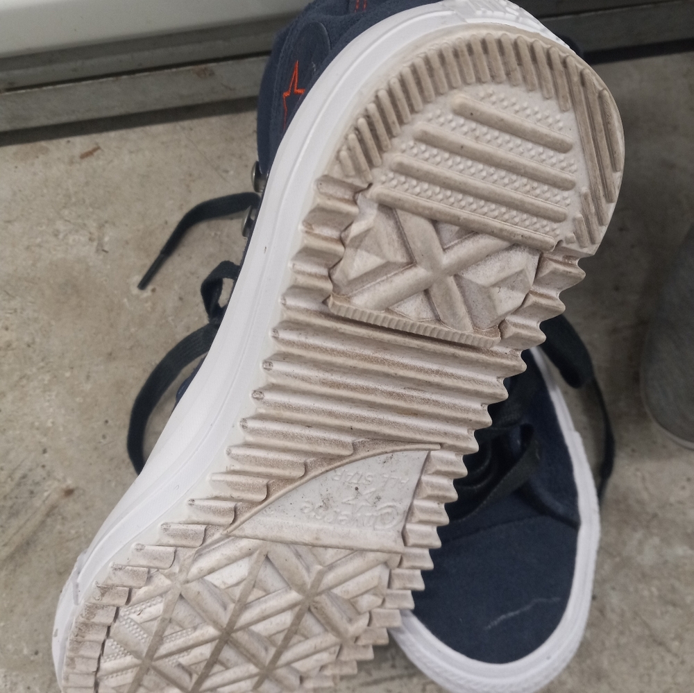 Shoes - Picture 2 of 2